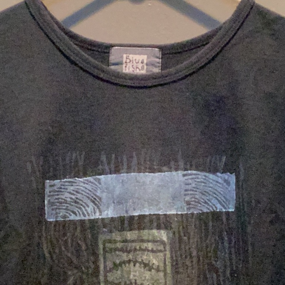 Blue fish top